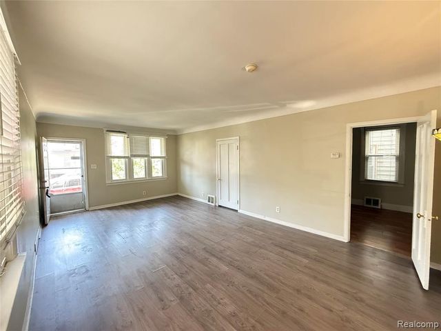 3162 Trowbridge Street, Hamtramck, MI 48212