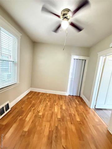 3162 Trowbridge Street, Hamtramck, MI 48212