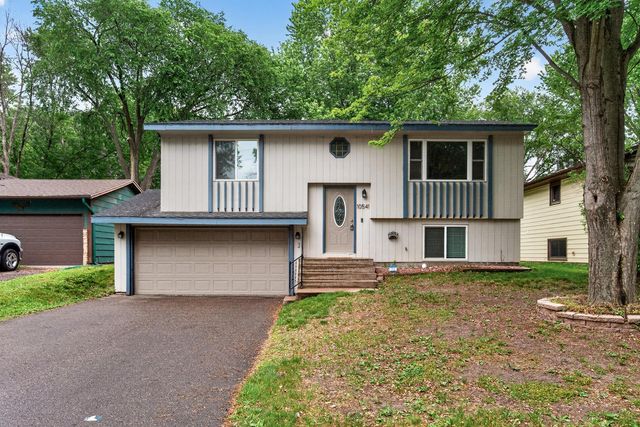 10541 Unity Street NW, Coon Rapids, MN 55433
