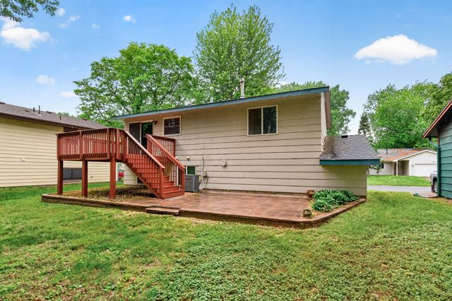 10541 Unity Street NW, Coon Rapids, MN 55433