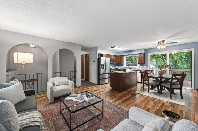 10541 Unity Street NW, Coon Rapids, MN 55433