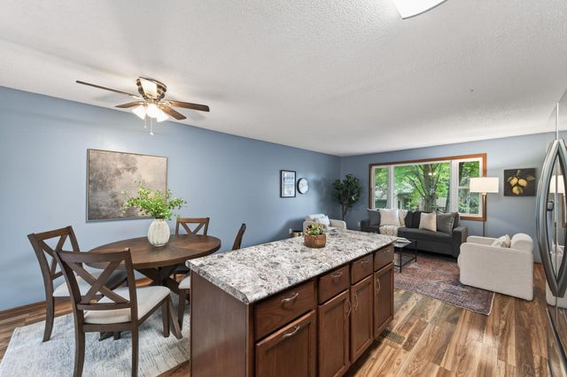 10541 Unity Street NW, Coon Rapids, MN 55433