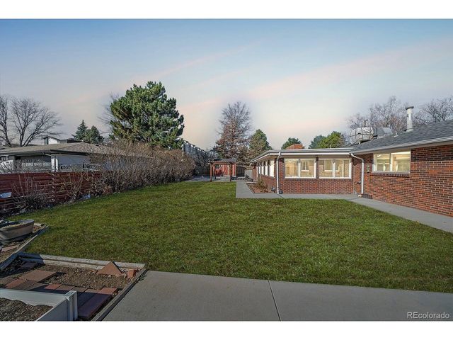 8520 W 59th Ave, Arvada, CO 80004