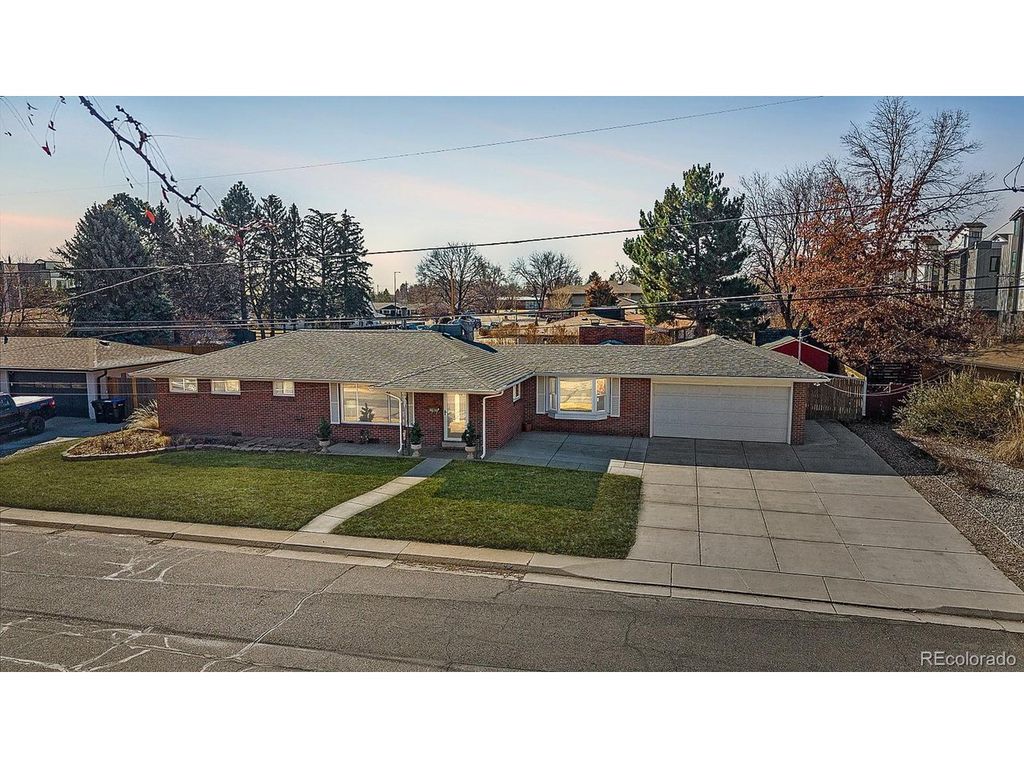 8520 W 59th Ave, Arvada, CO 80004
