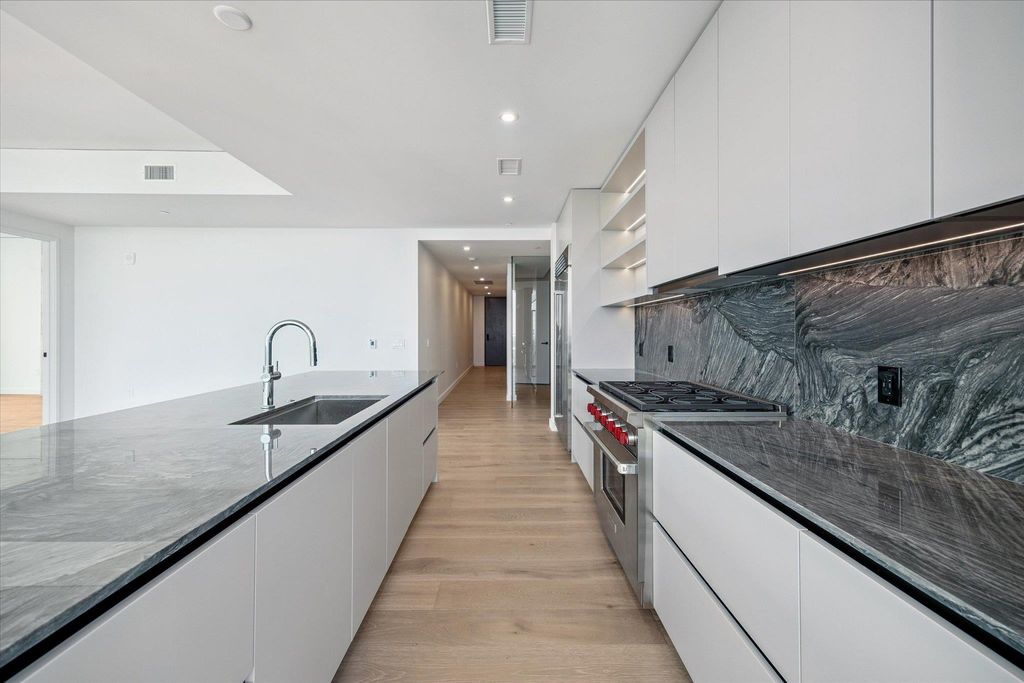 610 Davis ST 4401, Austin, TX 78701