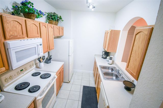 2788 ALMATON LOOP 202, Kissimmee, FL 34747