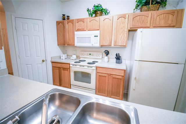 2788 ALMATON LOOP 202, Kissimmee, FL 34747