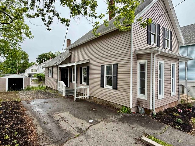 32 Hanover Street, Nashua, NH 03060