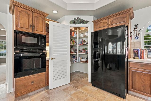 2431 Justamere Ct, Cameron Park, CA 95682