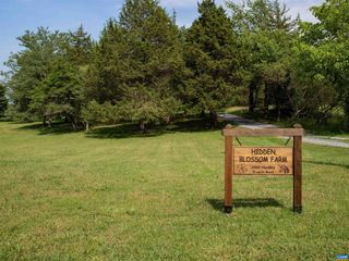 2550/2546 HUNDLEY BRANCH RD, Scottsville, VA 24590