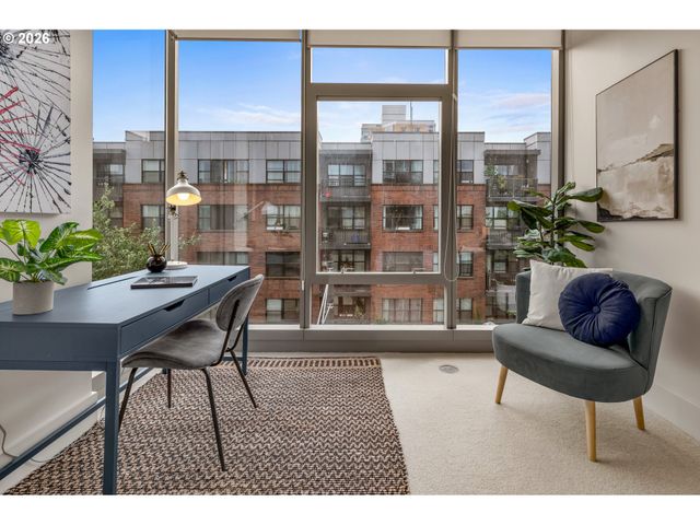 1001 Nw LOVEJOY St 301, Portland, OR 97209