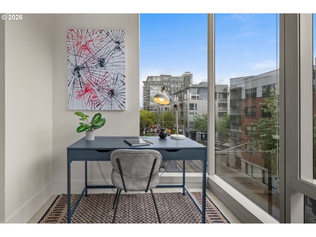 1001 Nw LOVEJOY St 301, Portland, OR 97209