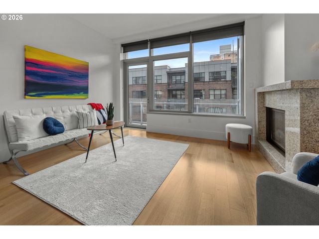 1001 Nw LOVEJOY St 301, Portland, OR 97209