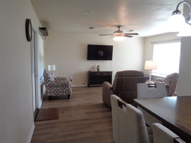 300 Church Street, Collinsville, TX 76233