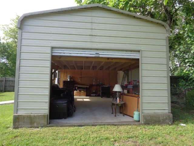 300 Church Street, Collinsville, TX 76233
