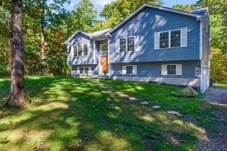 427 Log Road, Smithfield, RI 02917