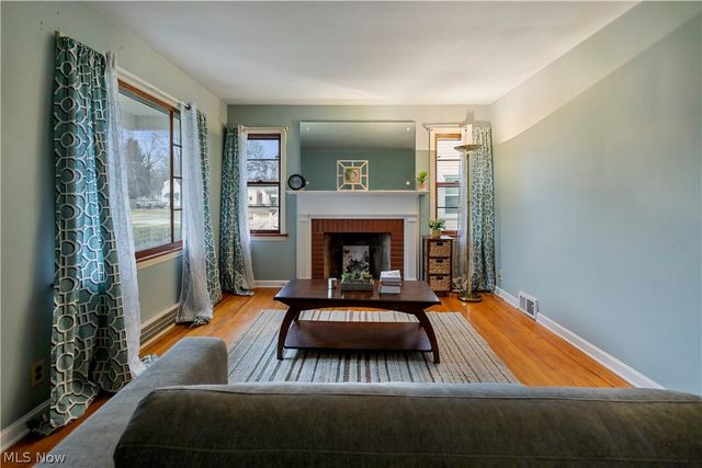 2249 Coleman Drive, Youngstown, OH 44511