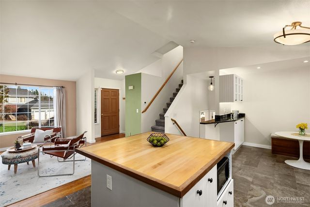 27615 221st Avenue SE, Maple Valley, WA 98038