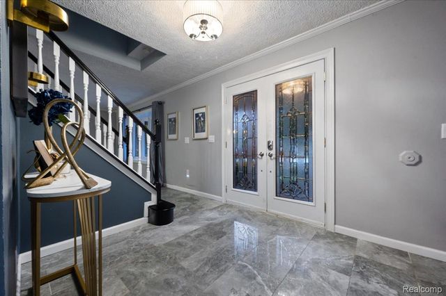 16213 Haverhill Drive, Macomb Township, MI 48044