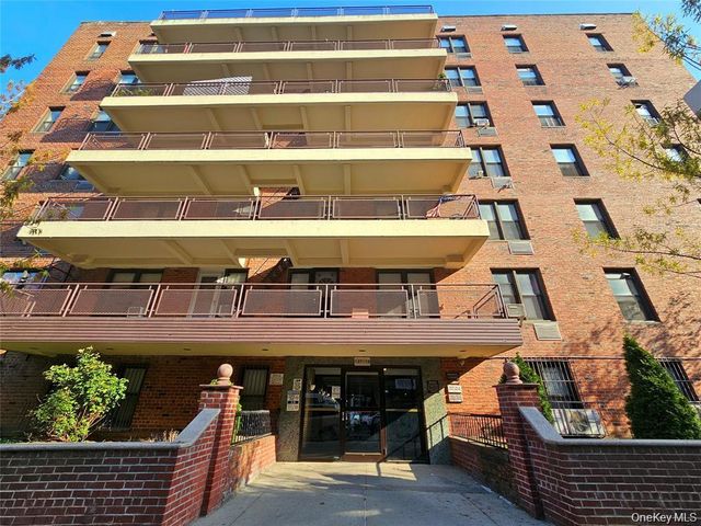 137-10 Franklin Avenue 102, Flushing, NY 11355