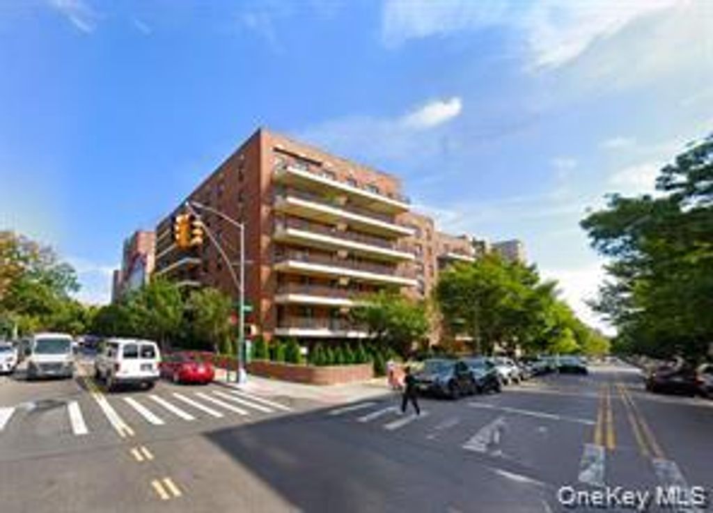 137-10 Franklin Avenue 102, Flushing, NY 11355