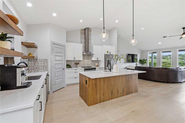 20901 Broken Arrow ST, Lago Vista, TX 78645