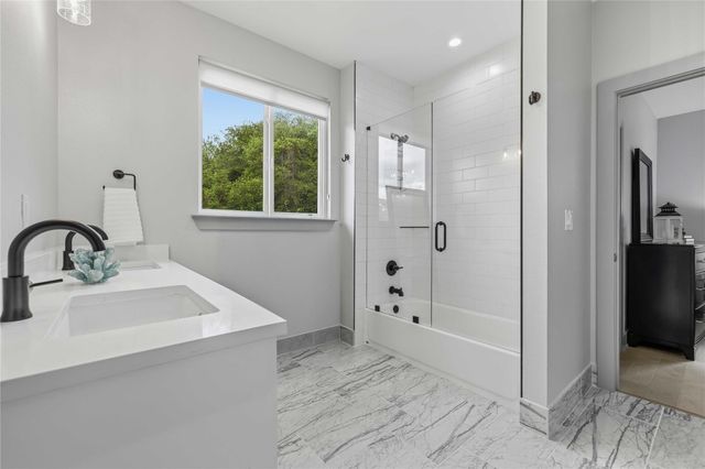 20901 Broken Arrow ST, Lago Vista, TX 78645