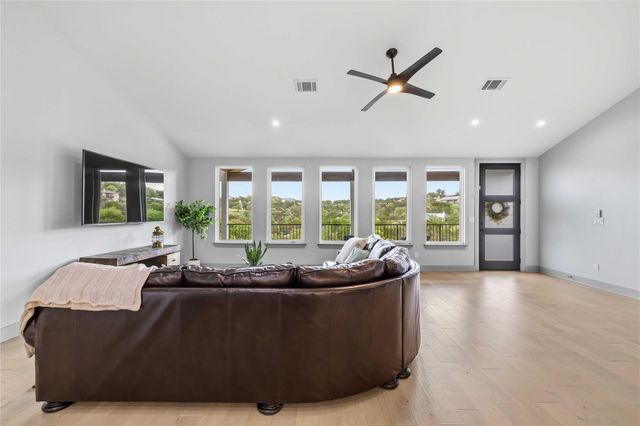 20901 Broken Arrow ST, Lago Vista, TX 78645