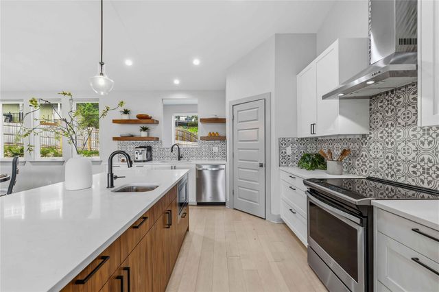 20901 Broken Arrow ST, Lago Vista, TX 78645