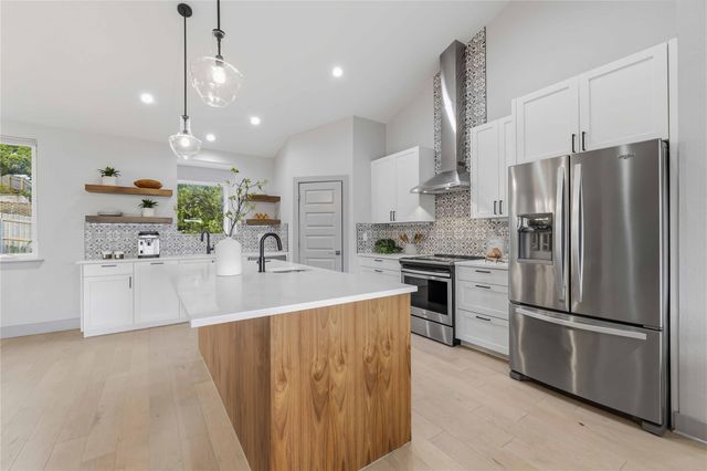 20901 Broken Arrow ST, Lago Vista, TX 78645