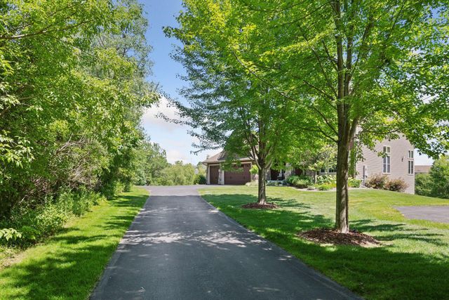 6160 Ithaca Lane N, Plymouth, MN 55446