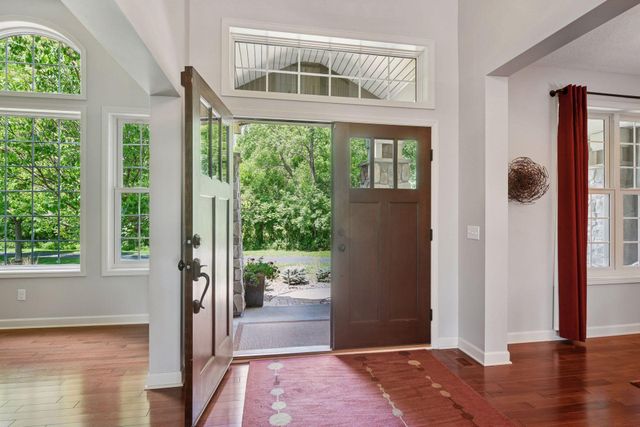 6160 Ithaca Lane N, Plymouth, MN 55446