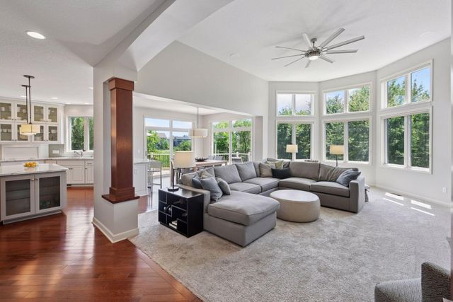 6160 Ithaca Lane N, Plymouth, MN 55446