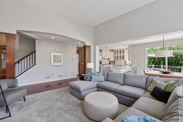 6160 Ithaca Lane N, Plymouth, MN 55446