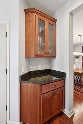 6160 Ithaca Lane N, Plymouth, MN 55446