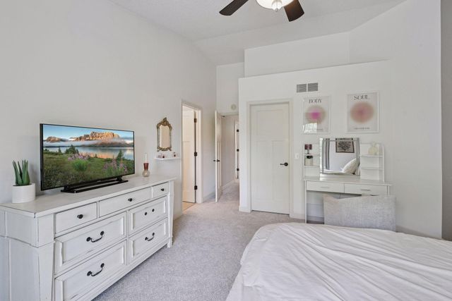 6160 Ithaca Lane N, Plymouth, MN 55446