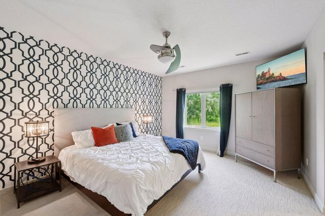 6160 Ithaca Lane N, Plymouth, MN 55446