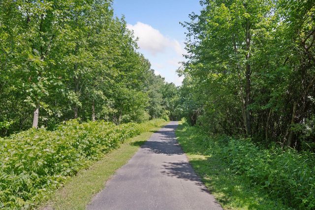 6160 Ithaca Lane N, Plymouth, MN 55446