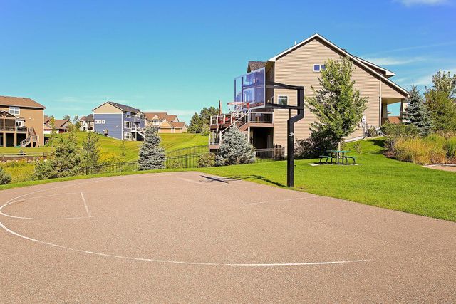 6160 Ithaca Lane N, Plymouth, MN 55446