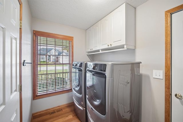 5820 Beechtree Drive, West Des Moines, IA 50266