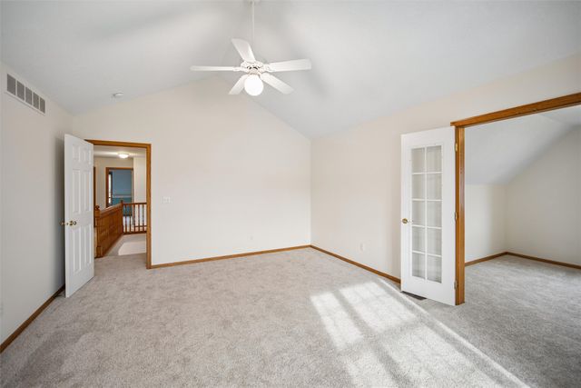 5820 Beechtree Drive, West Des Moines, IA 50266