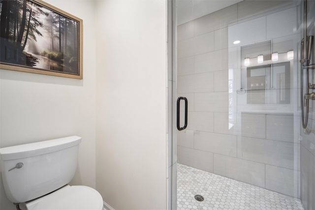 5820 Beechtree Drive, West Des Moines, IA 50266