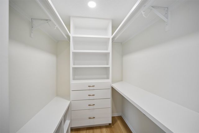 5820 Beechtree Drive, West Des Moines, IA 50266