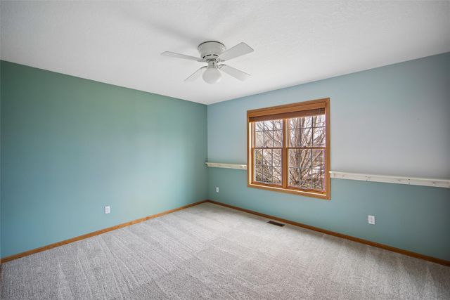 5820 Beechtree Drive, West Des Moines, IA 50266