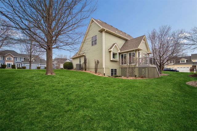5820 Beechtree Drive, West Des Moines, IA 50266