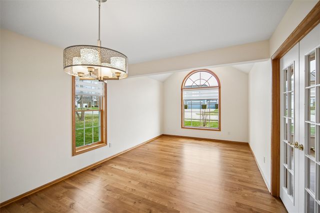 5820 Beechtree Drive, West Des Moines, IA 50266