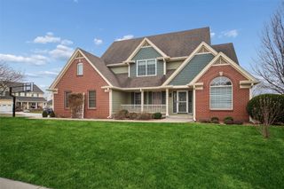 5820 Beechtree Drive, West Des Moines, IA 50266