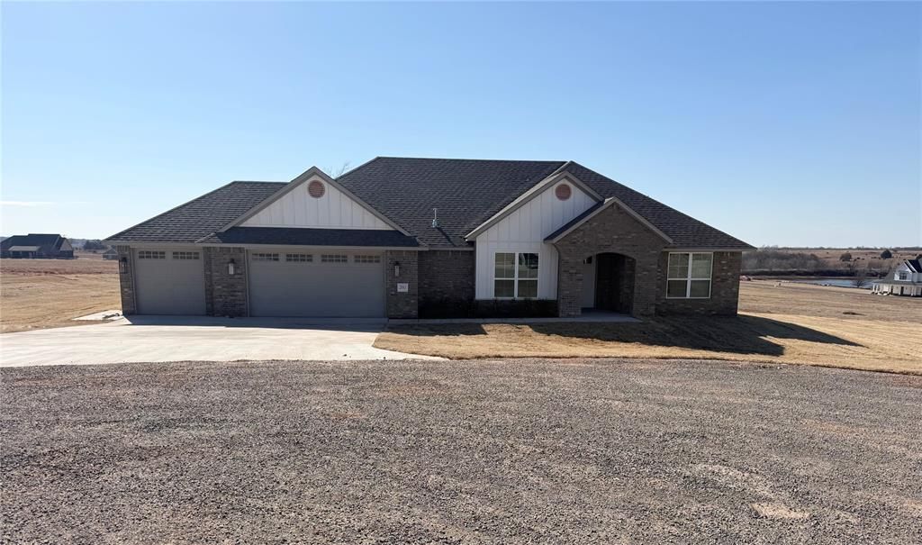 2083 Cash Court, Blanchard, OK 73010