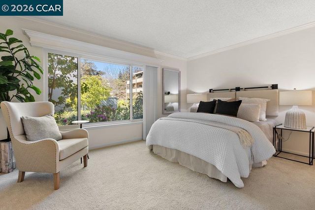 2057 Golden Rain Rd 8, Walnut Creek, CA 94595