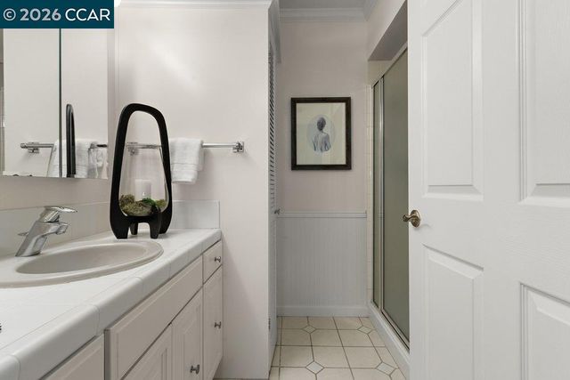 2057 Golden Rain Rd 8, Walnut Creek, CA 94595